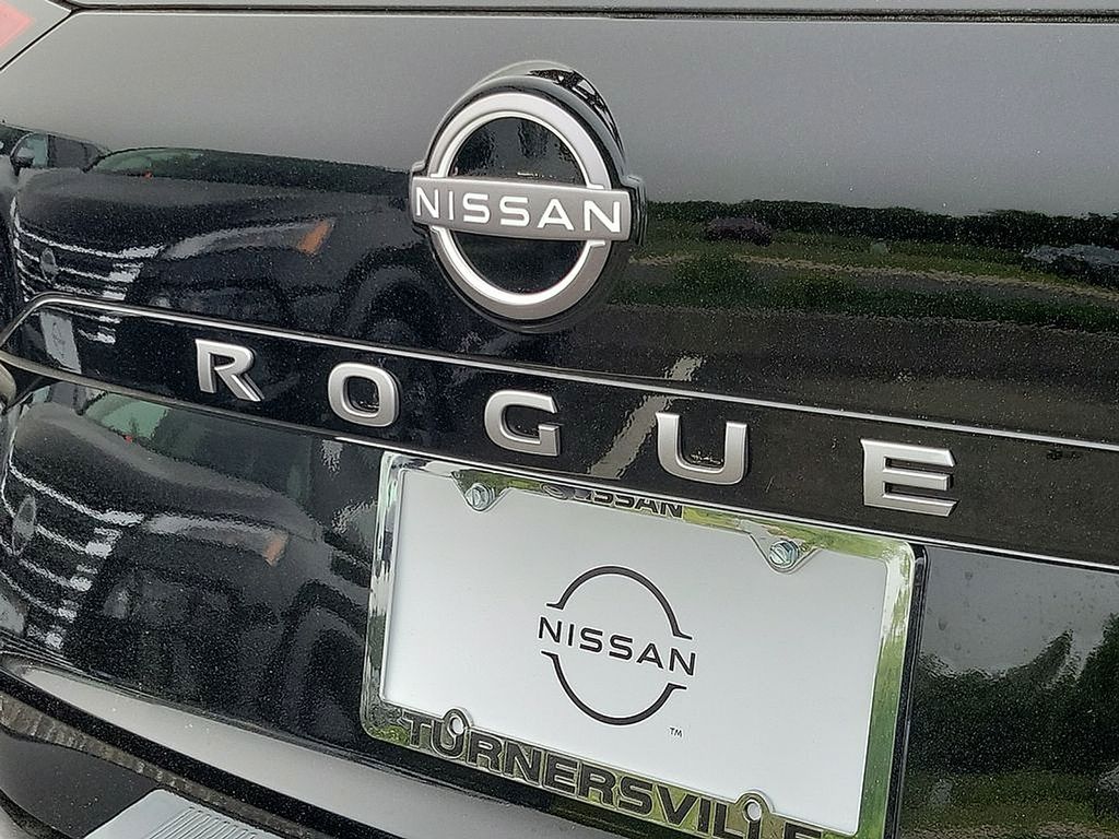 2024 Nissan Rogue SV 5