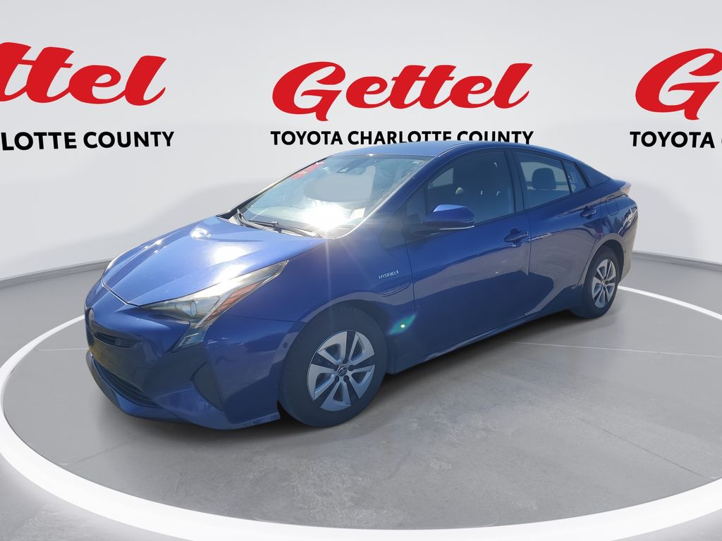 2017 Toyota Prius Two's photo
