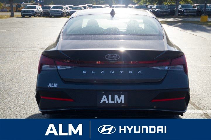 New 2026 Gray Hyundai SE image 7