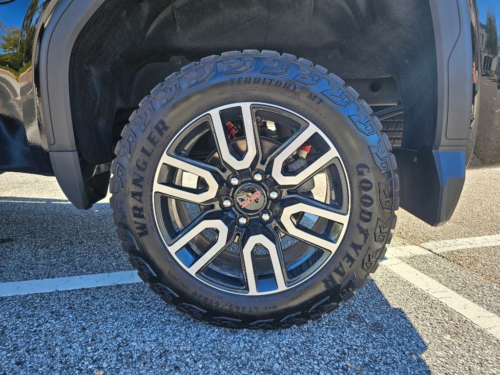 2023 GMC Sierra 1500 AT4 37