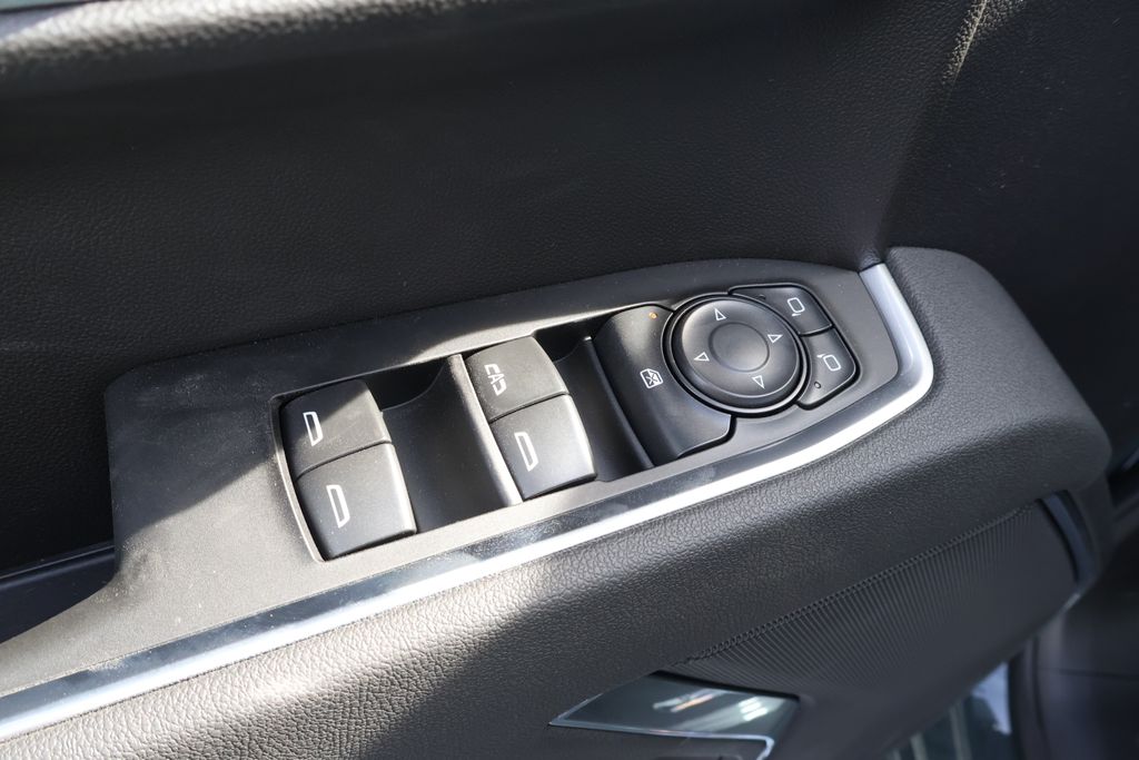 Thumbnail: 2026 Chevrolet Silverado 1500 - 19