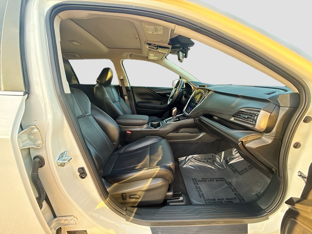 2025 Subaru Outback Limited White at Gullo Toyota