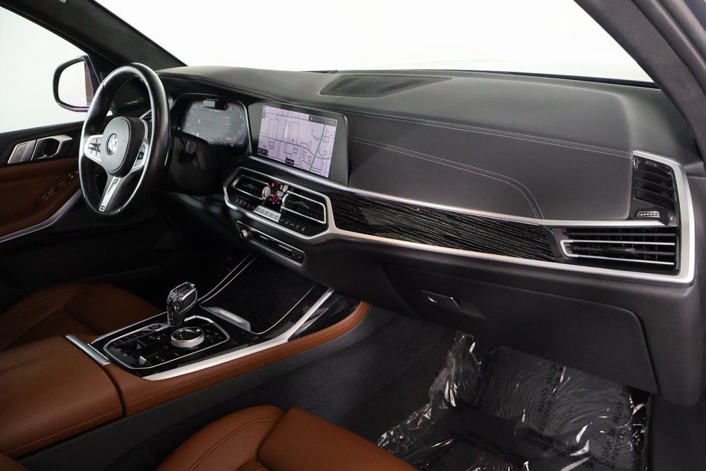 Thumbnail: 2022 BMW X7 - 9