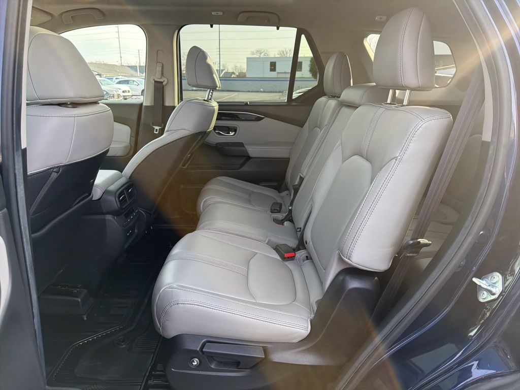 Thumbnail: 2025 Honda Pilot - 20