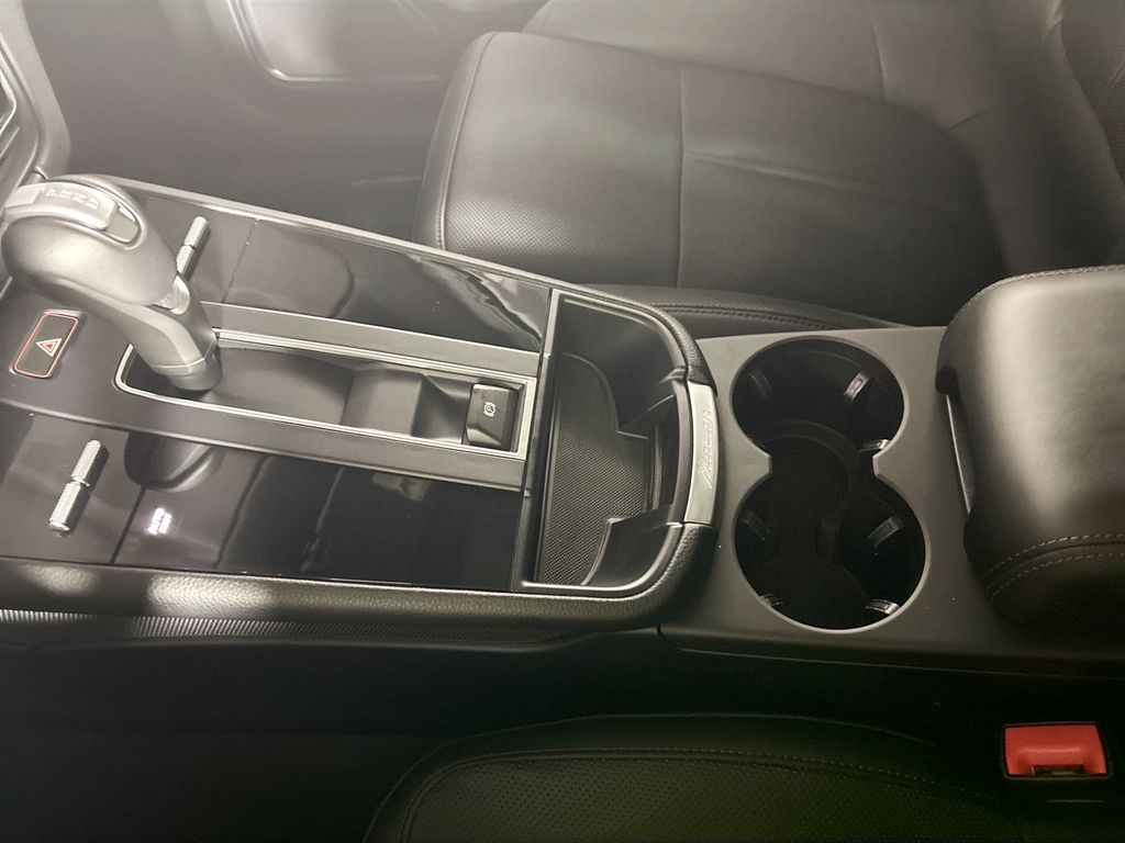 2024 Porsche Macan T