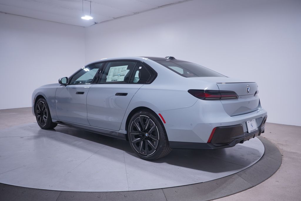 2025 BMW 7 Series 740i 3