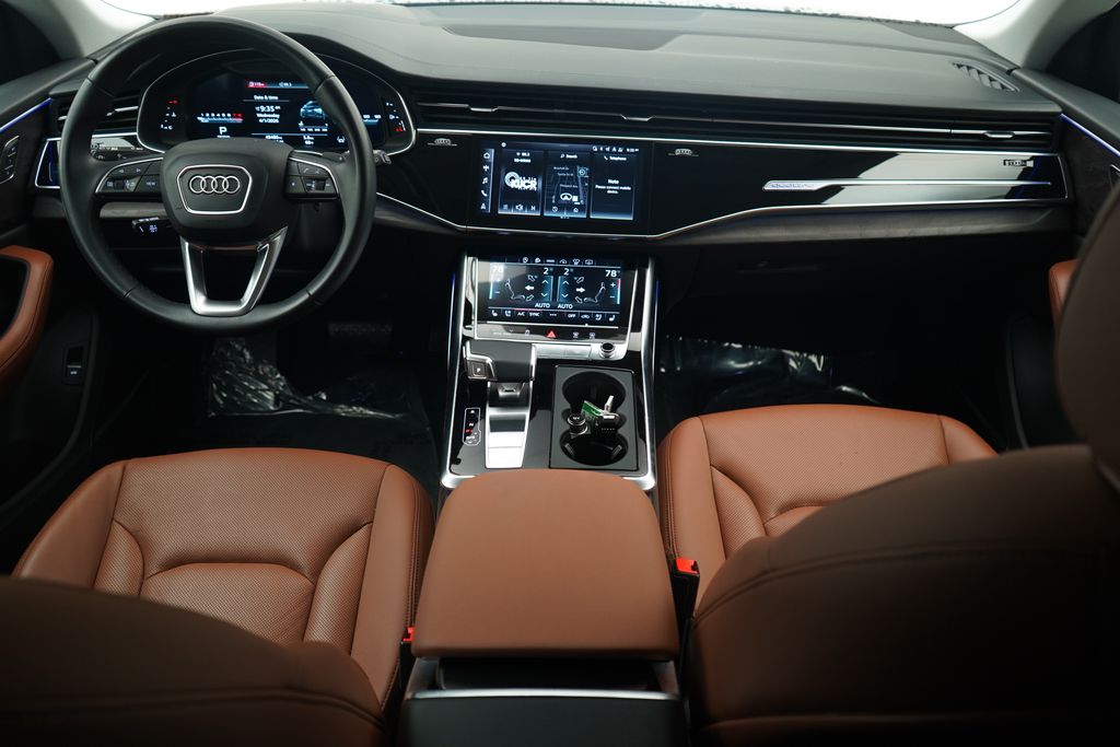 Thumbnail: 2022 Audi Q8 - 8