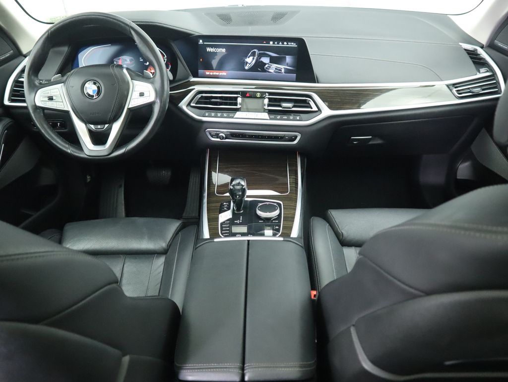 Thumbnail: 2021 BMW X7 - 13