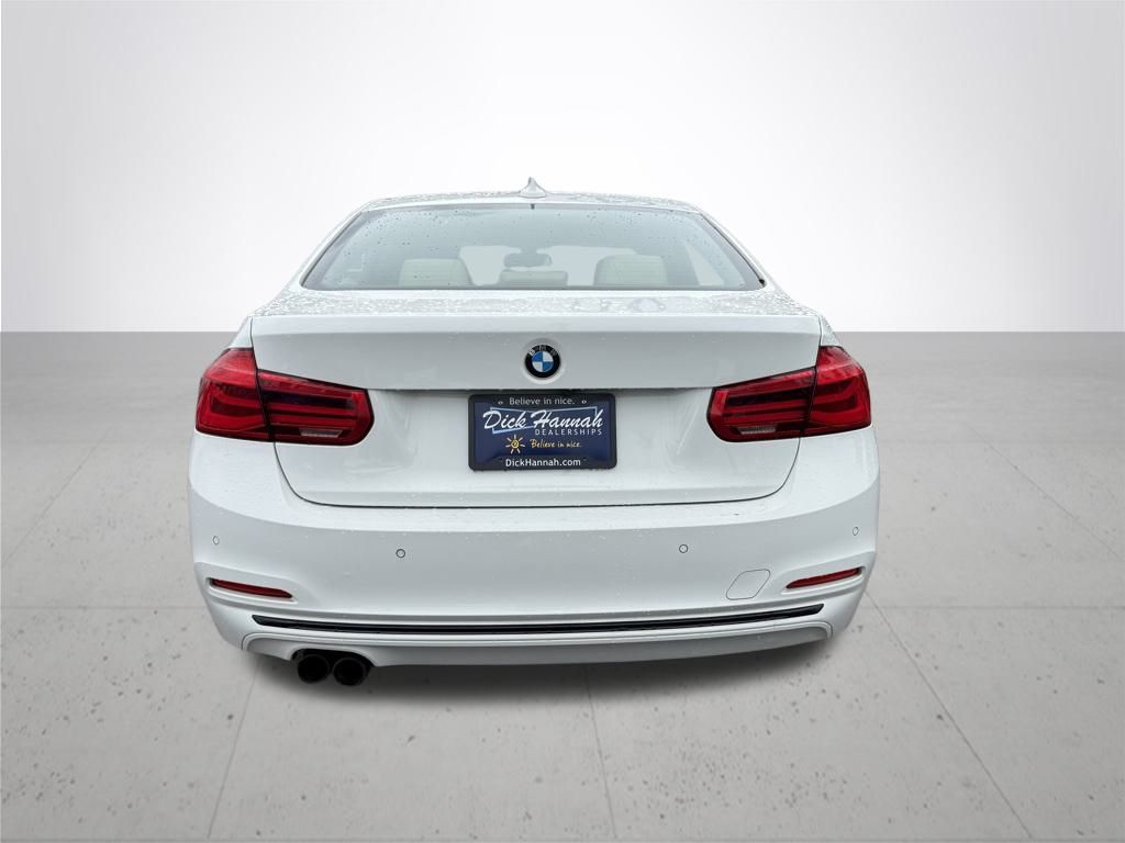 2017 BMW 3 Series 330i xDrive
