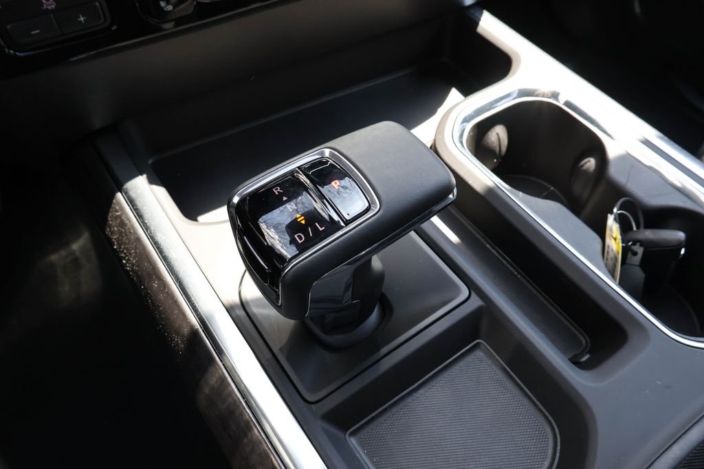 2025 Chevrolet Silverado 1500 LTZ 25