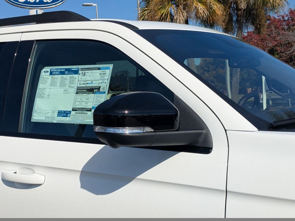 2025 Ford Expedition Platinum MAX