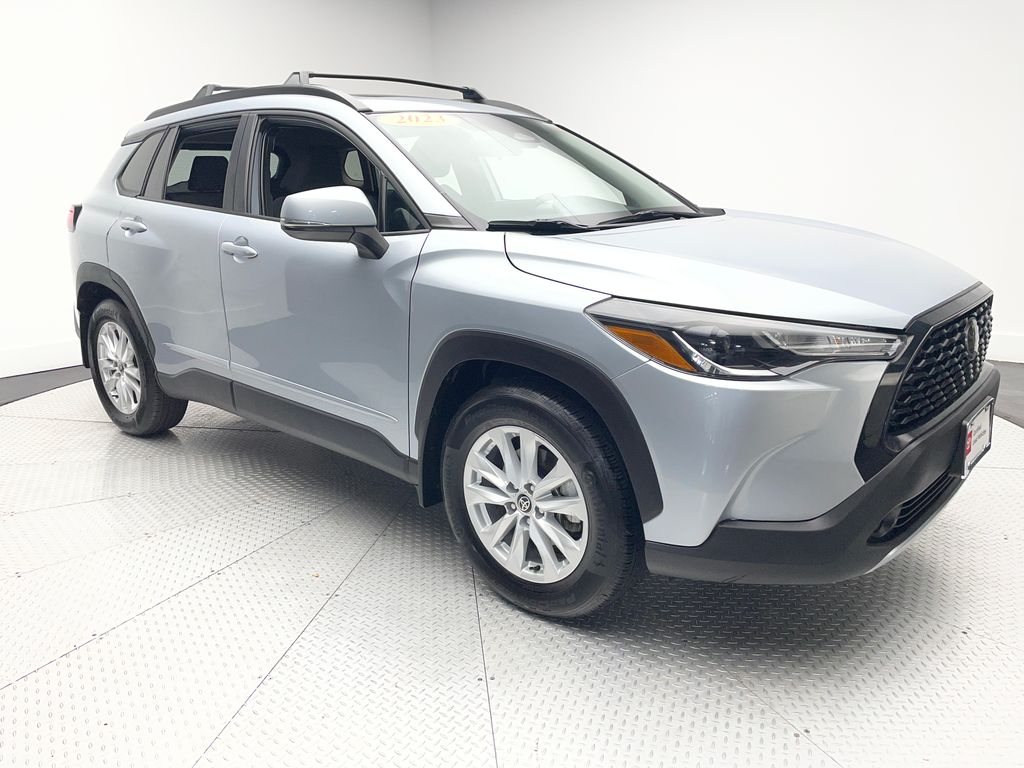 Thumbnail: 2023 Toyota Corolla Cross - 3