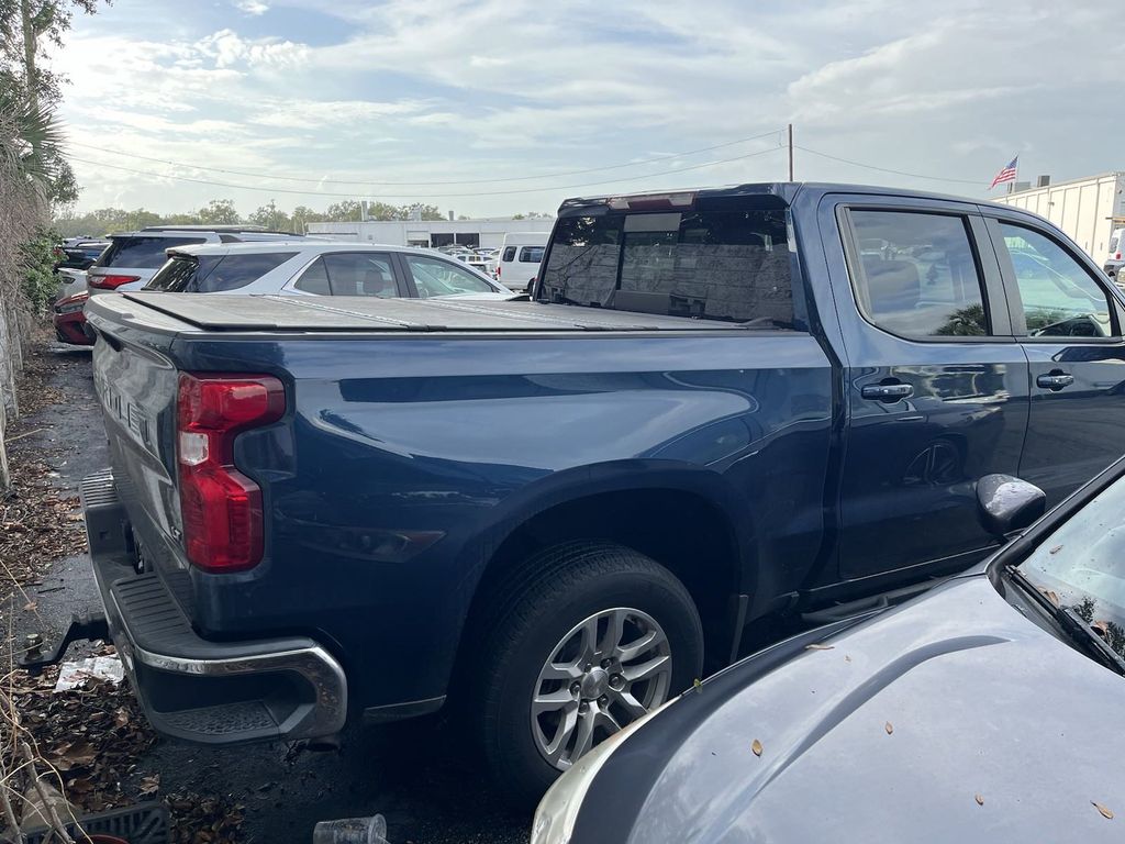 2019 Chevrolet Silverado 1500 LT 3