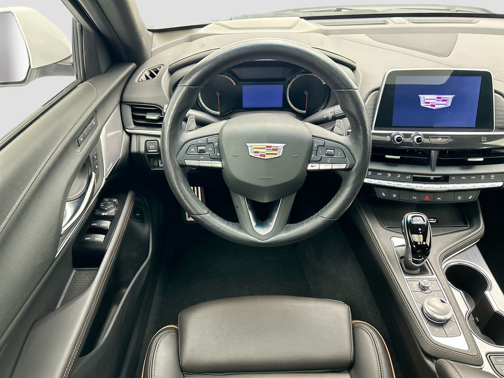 Thumbnail: 2020 Cadillac CT4 - 10