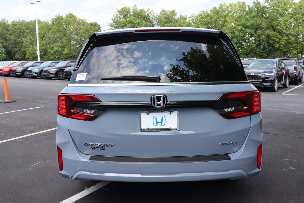 Thumbnail: 2027 Honda Odyssey - 4
