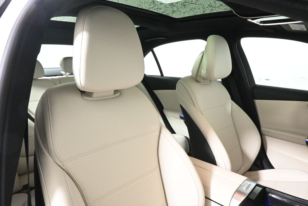 Thumbnail: 2023 Mercedes-Benz C-Class - 32