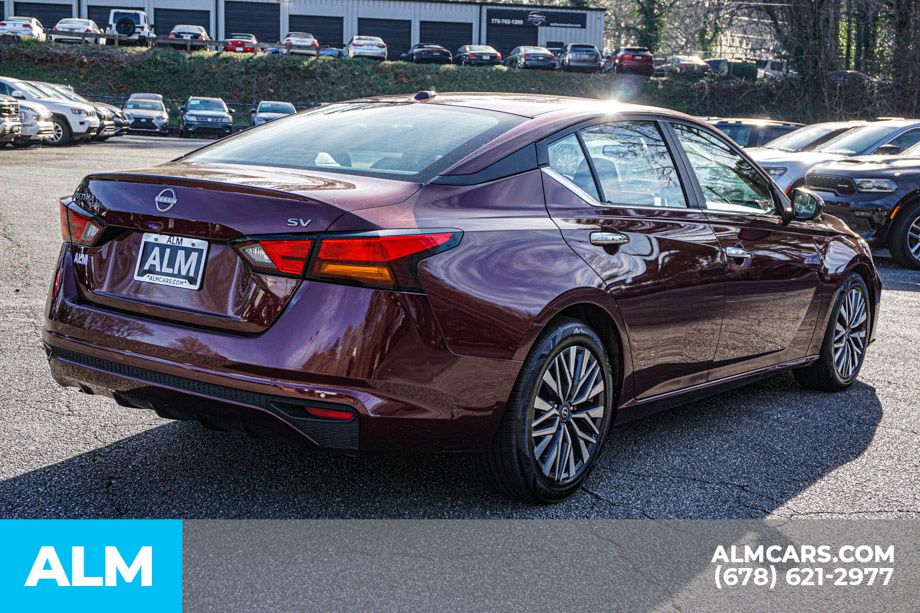 2023 Nissan Altima 2.5 SV photo 5