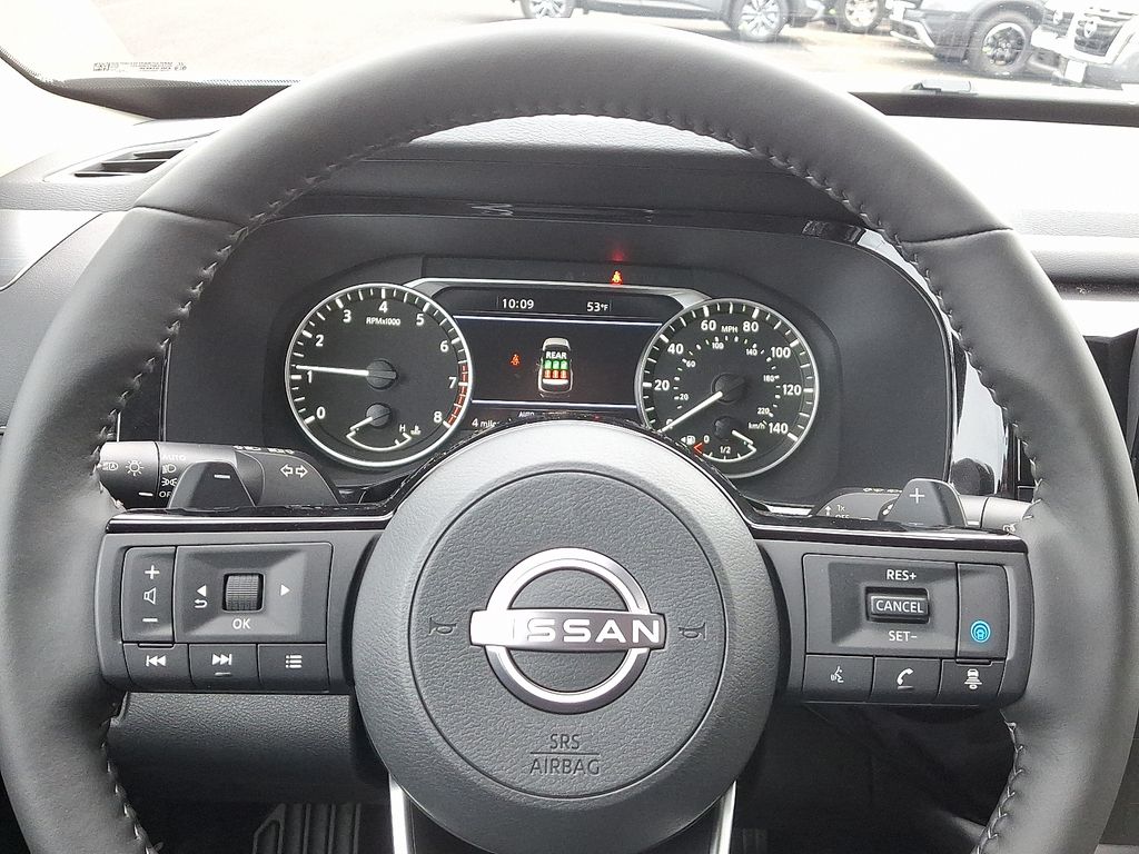 Thumbnail: 2025 Nissan Pathfinder - 10