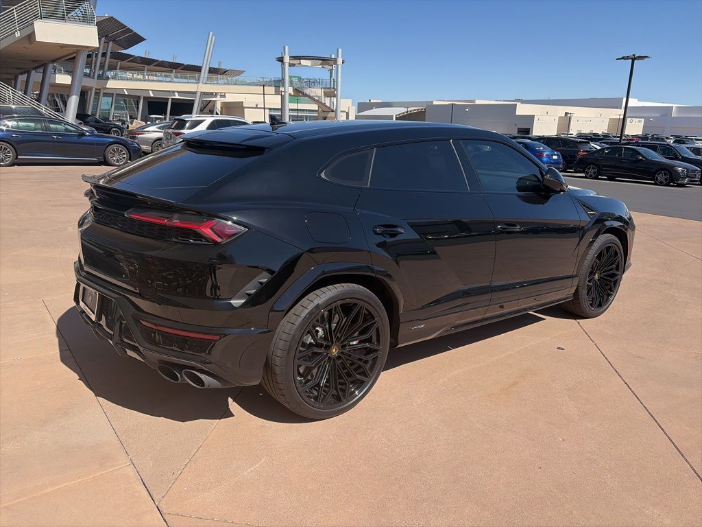 Thumbnail: 2025 Lamborghini Urus - 5