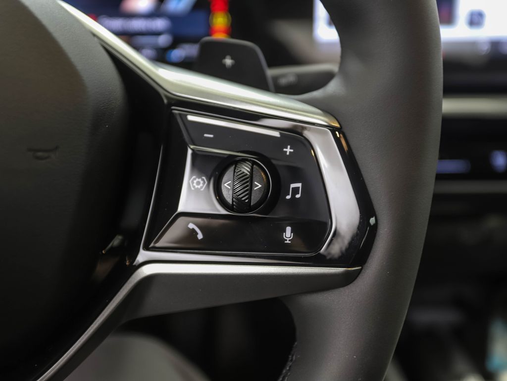 Thumbnail: 2026 BMW 5 Series - 13