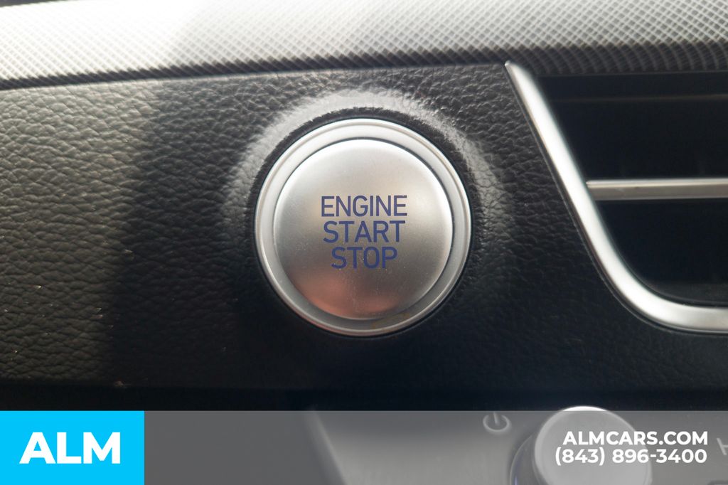 Certified Used 2025 White Hyundai SEL image 27