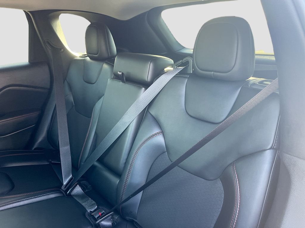 Used 2022 Gray Jeep Trailhawk image 23