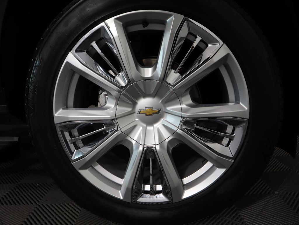 Thumbnail: 2023 Chevrolet Tahoe - 32