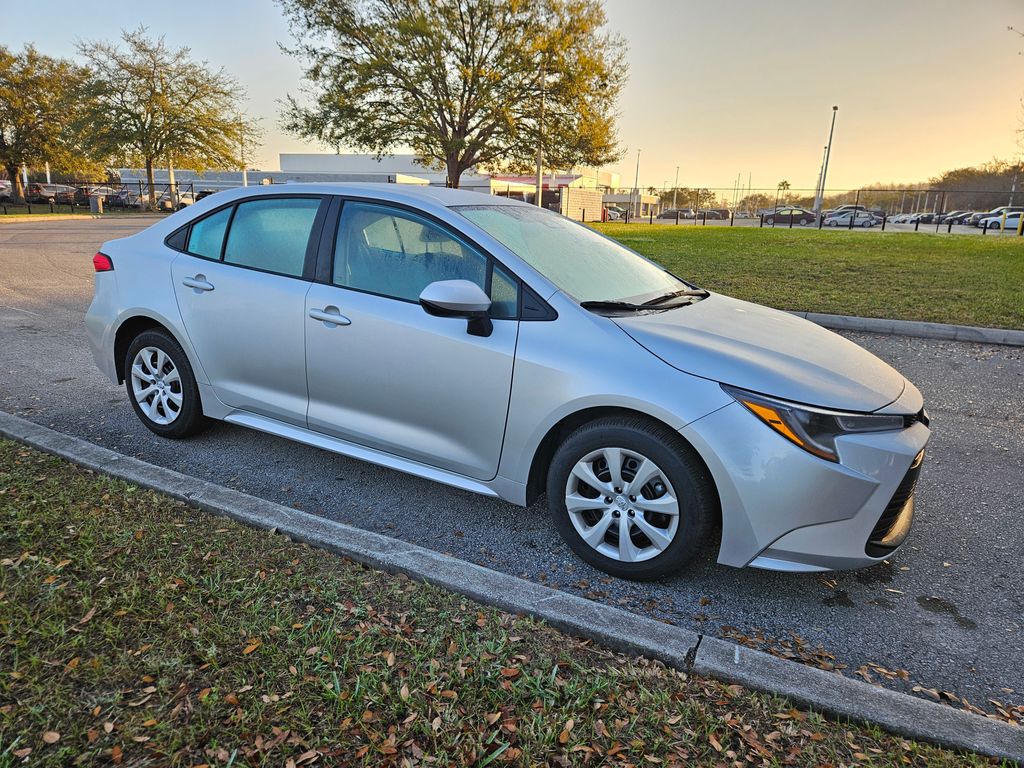 2024 Toyota Corolla LE 7