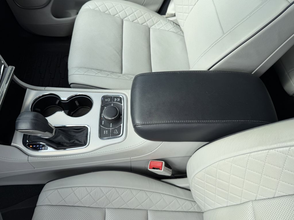 used 2020 Jeep Grand Cherokee car, priced at $24,993