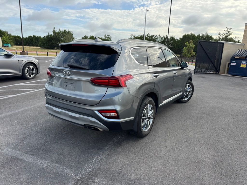 Thumbnail: 2019 Hyundai Santa Fe - 4