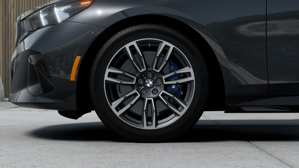 Thumbnail: 2026 BMW 5 Series - 32
