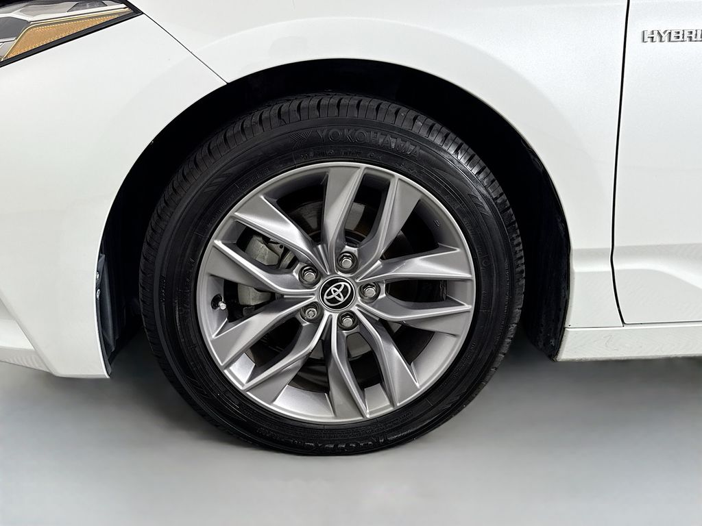 Thumbnail: 2021 Toyota Avalon - 32