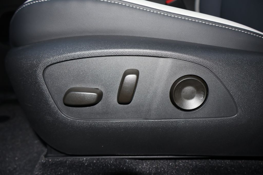 Thumbnail: 2026 Honda Prologue - 10