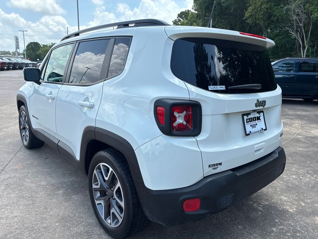 2018 Jeep Renegade Latitude White at Durrett Motor Company