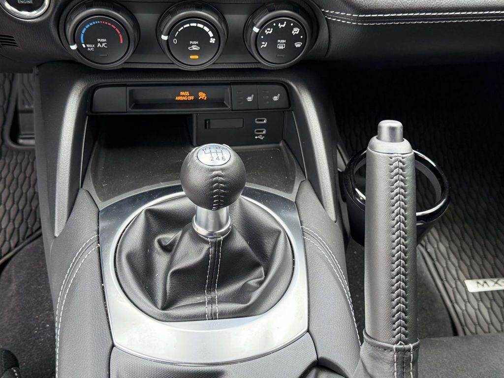 2026 Mazda MX-5 Miata Club - Photo 19