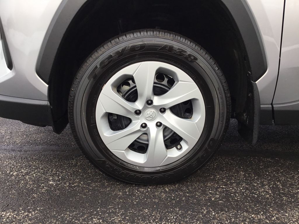 Thumbnail: 2024 Toyota RAV4 - 9