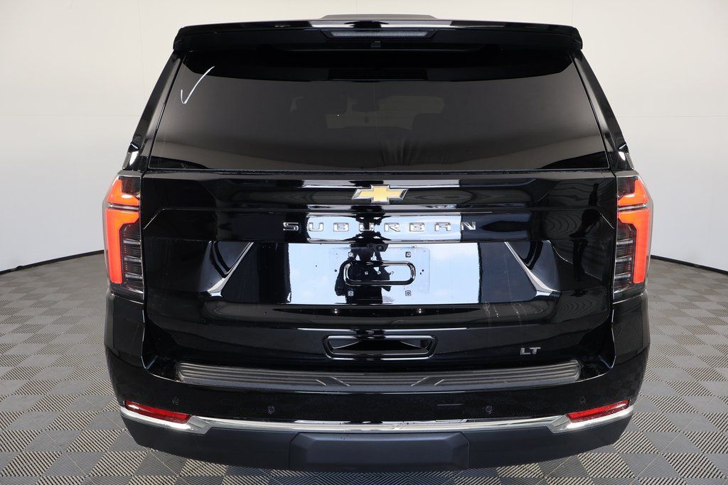 Thumbnail: 2025 Chevrolet Suburban - 4