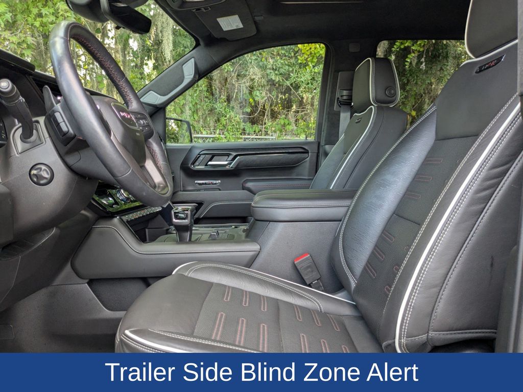 2023 GMC Sierra 1500 4WD Crew Cab Short Box AT4X