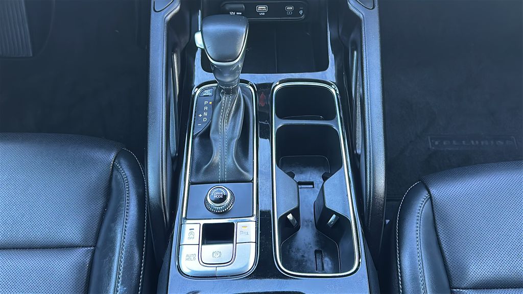 2025 Kia Telluride S Silver at Legacy Ford