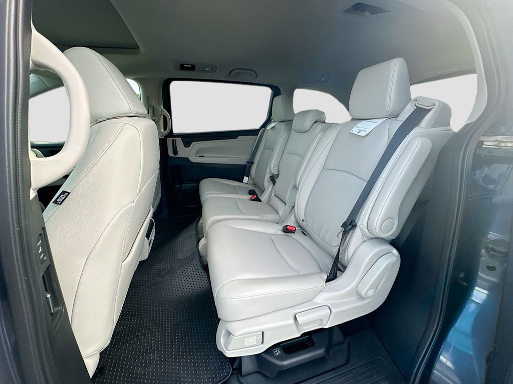 2025 Honda Odyssey EX-L 16
