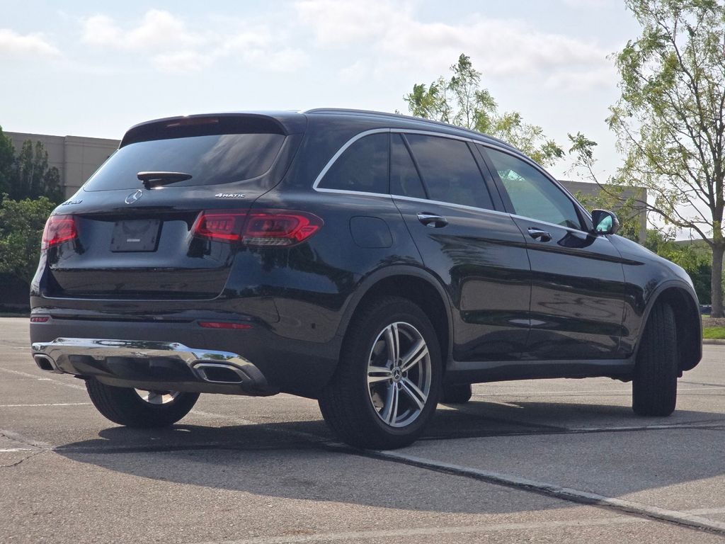 Certified Used 2022 Black Mercedes-Benz GLC 300 image 17