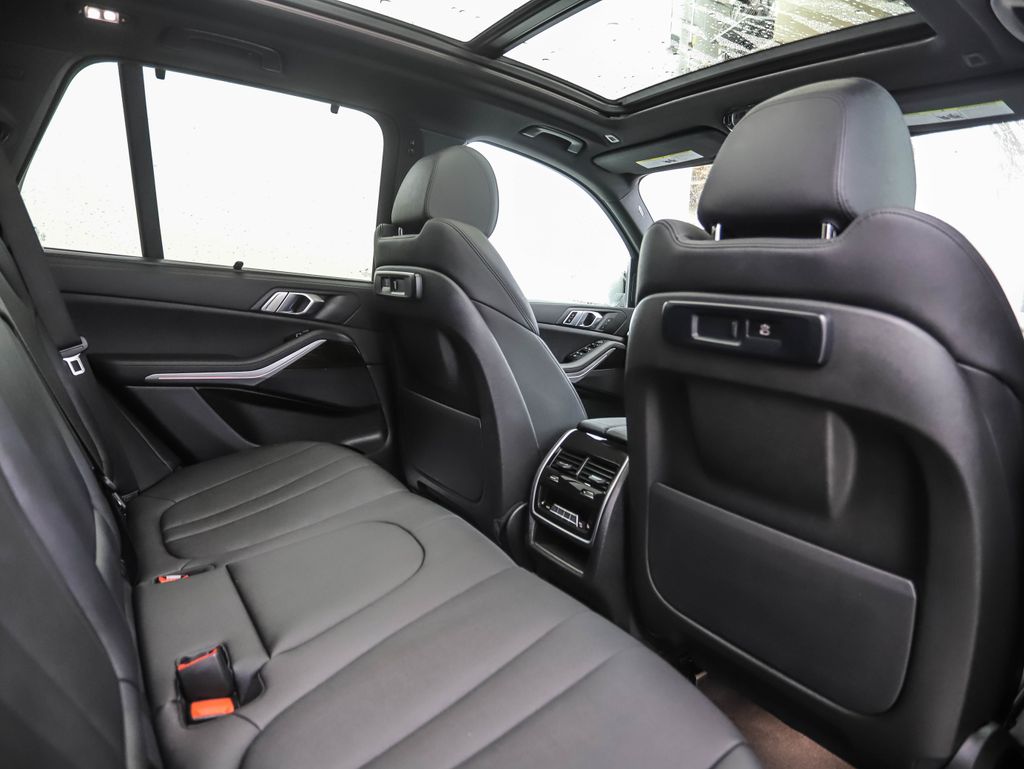 2021 BMW X5 xDrive40i 25