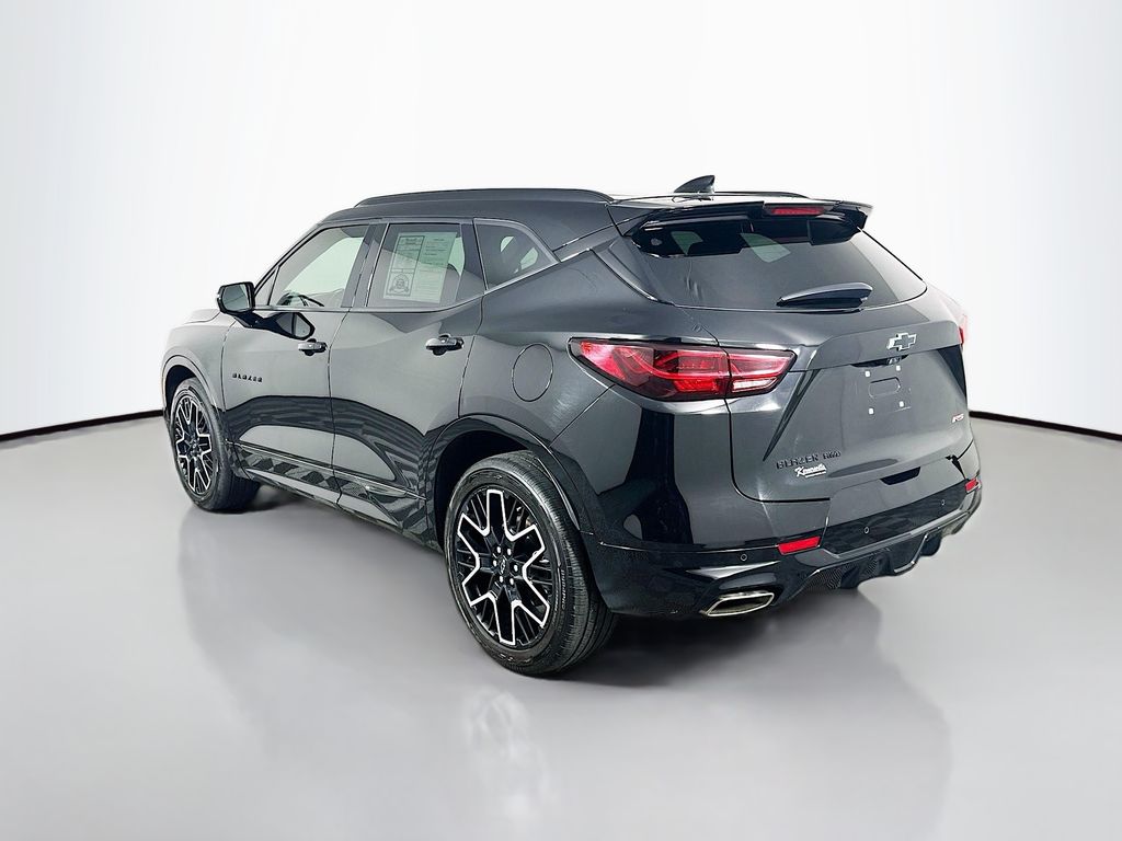 Used 2023 Black Chevrolet RS image 5