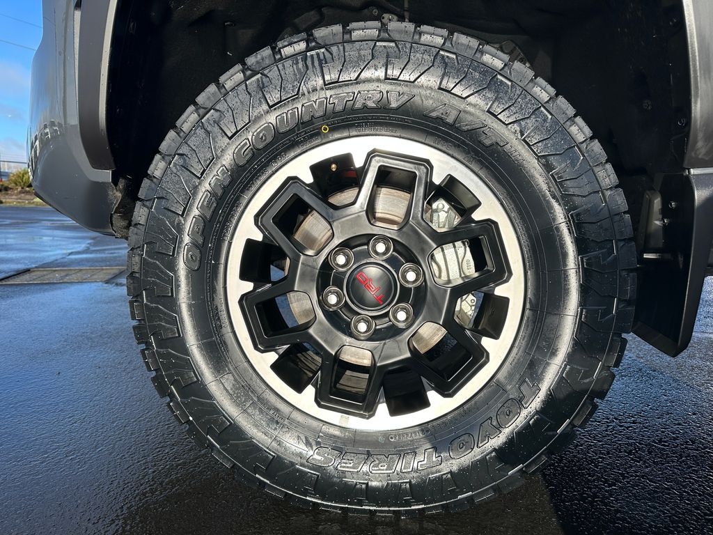2025 Toyota Tacoma Hybrid TRD Off Road