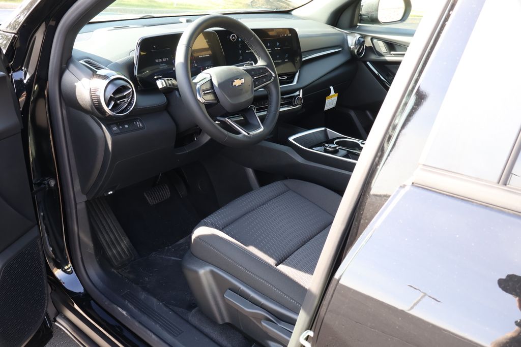 Thumbnail: 2027 Chevrolet Equinox - 13