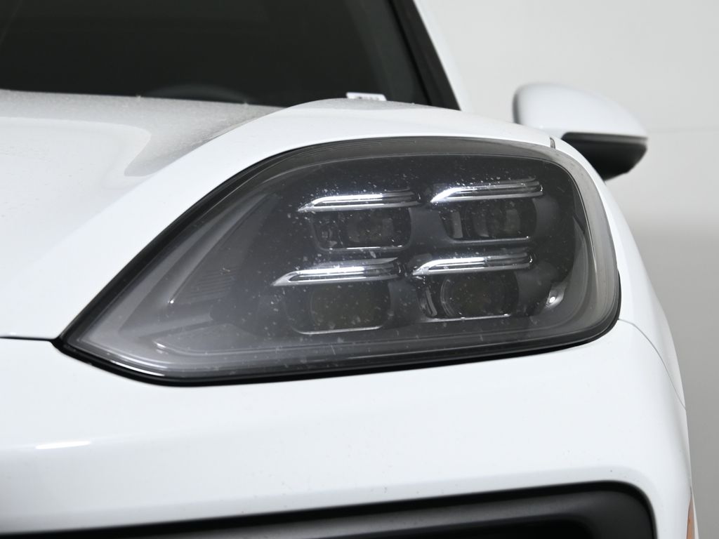 Thumbnail: 2025 Porsche Cayenne - 11