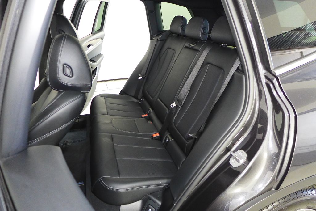 Thumbnail: 2023 BMW X3 - 21