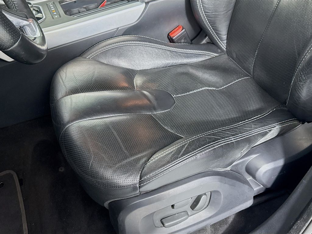 Used Car 2013 Land Rover Range Rover Evoque  Dynamic For Sale Under $12,000 In Austin, Texas