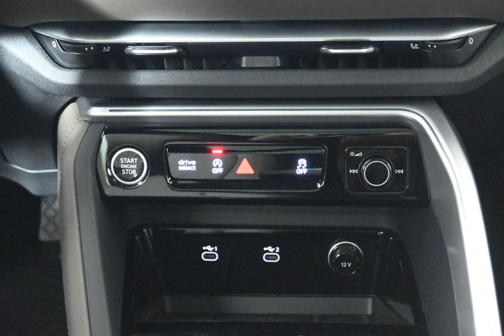 Thumbnail: 2025 Audi Q5 - 18