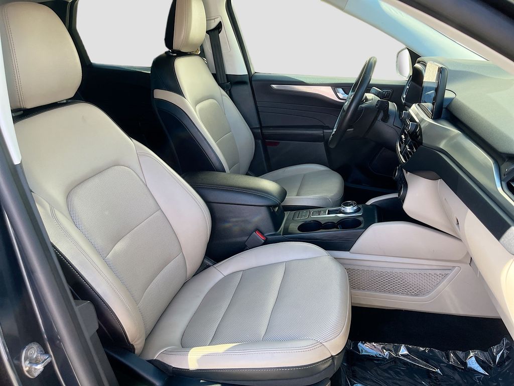 Used 2022 Blue Ford Titanium image 29